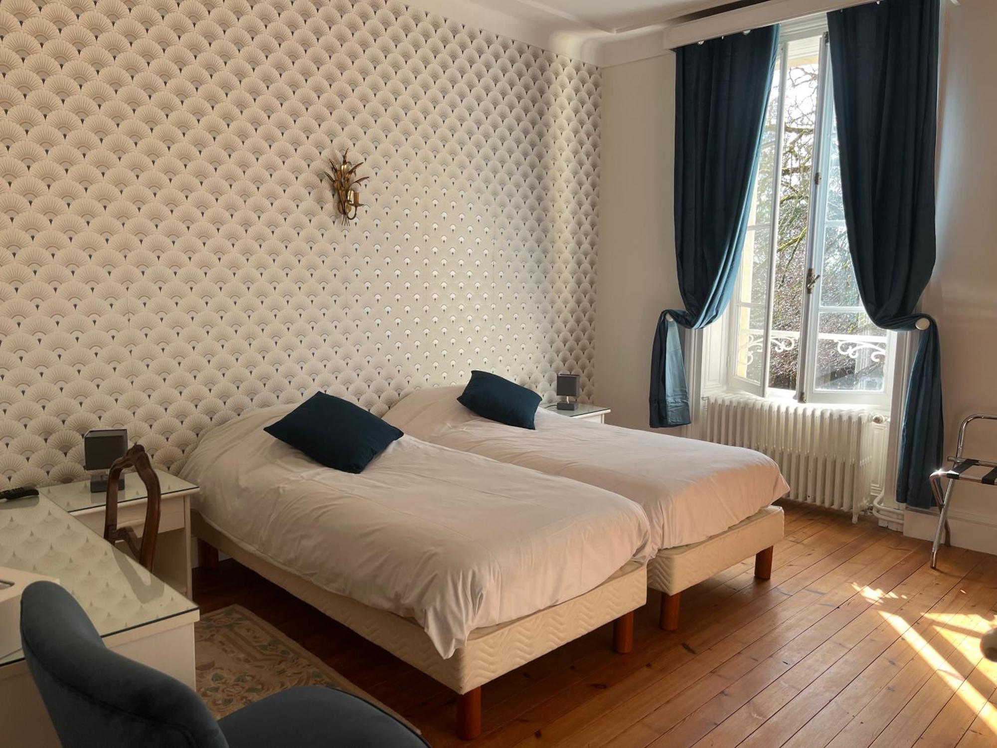 Chateau De Mesnac Bagian luar foto
