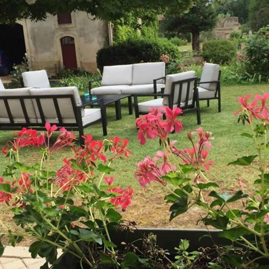 Chateau De Mesnac Bagian luar foto